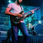 Aaron Clift Experiment one-2-one bar performance